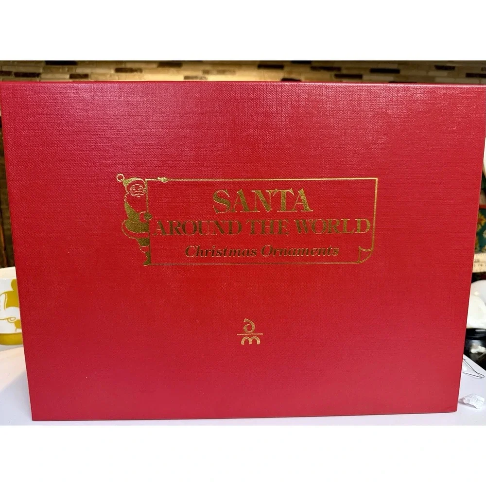 Danbury Mint TAHITI‎ Santa Around The World Christmas Ornament